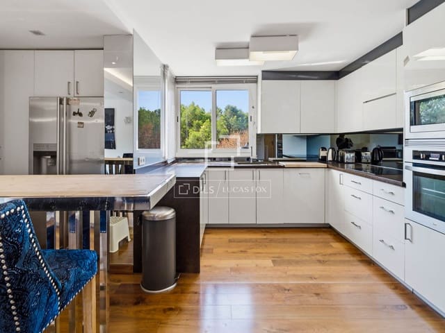 4 sypialnia Penthouse do wynajęcia w Palma de Mallorca z basenem garażem - 4 200 € (Ref: 10035698)