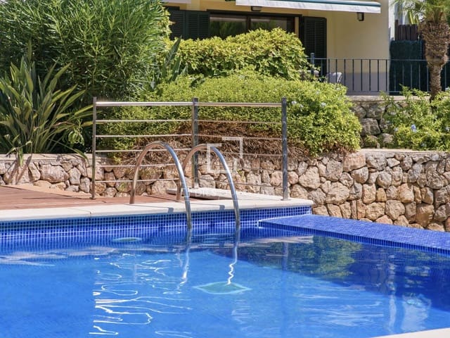 4 sypialnia Penthouse do wynajęcia w Palma de Mallorca z basenem garażem - 4 200 € (Ref: 10035698)