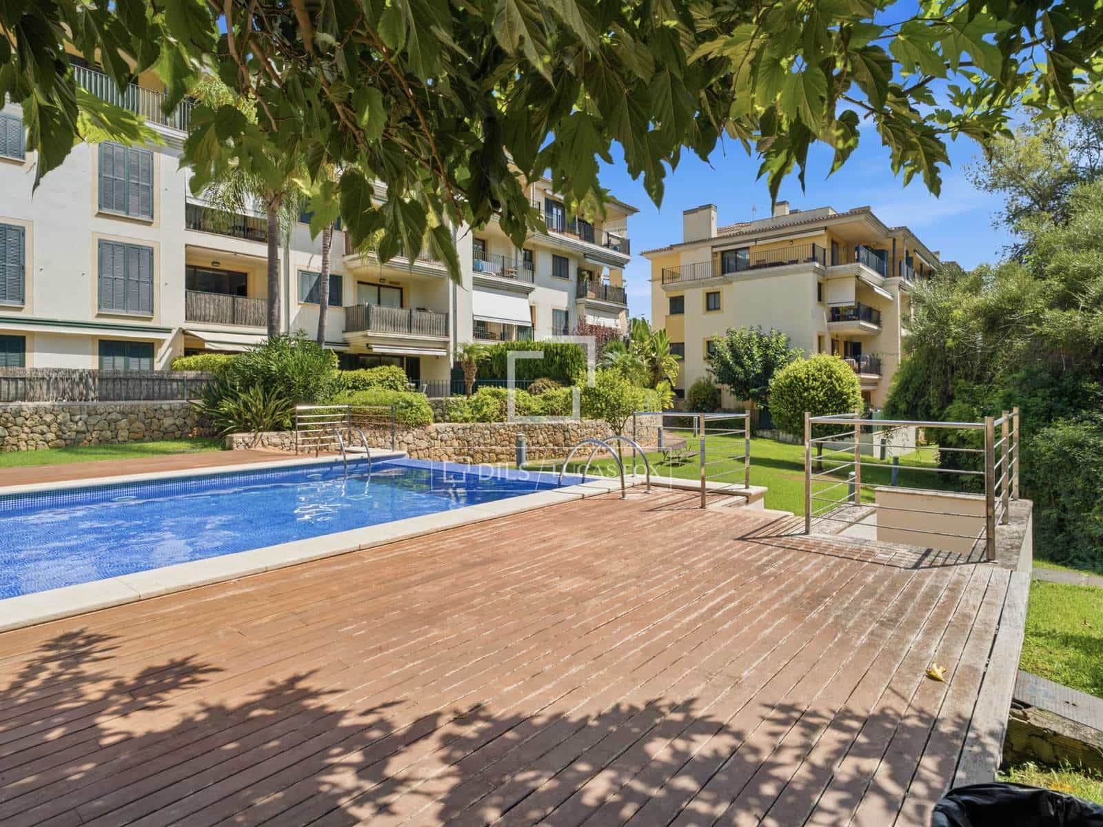 4 makuuhuone Kattohuoneisto vuokrattavana paikassa Palma de Mallorca mukana uima-altaan 
autotalli - 4 200 € (Ref: 10035698)