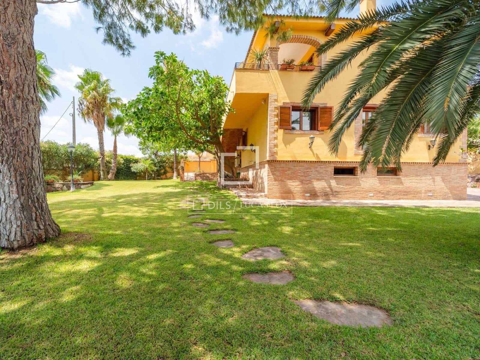 5 soveværelse Villa til salg i Naquera med swimmingpool garage - € 945.000 (Ref: 10035700)