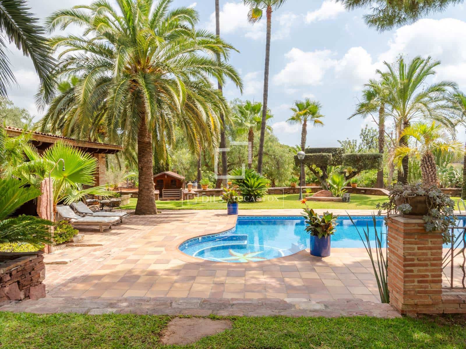 5 soveværelse Villa til salg i Naquera med swimmingpool garage - € 945.000 (Ref: 10035700)