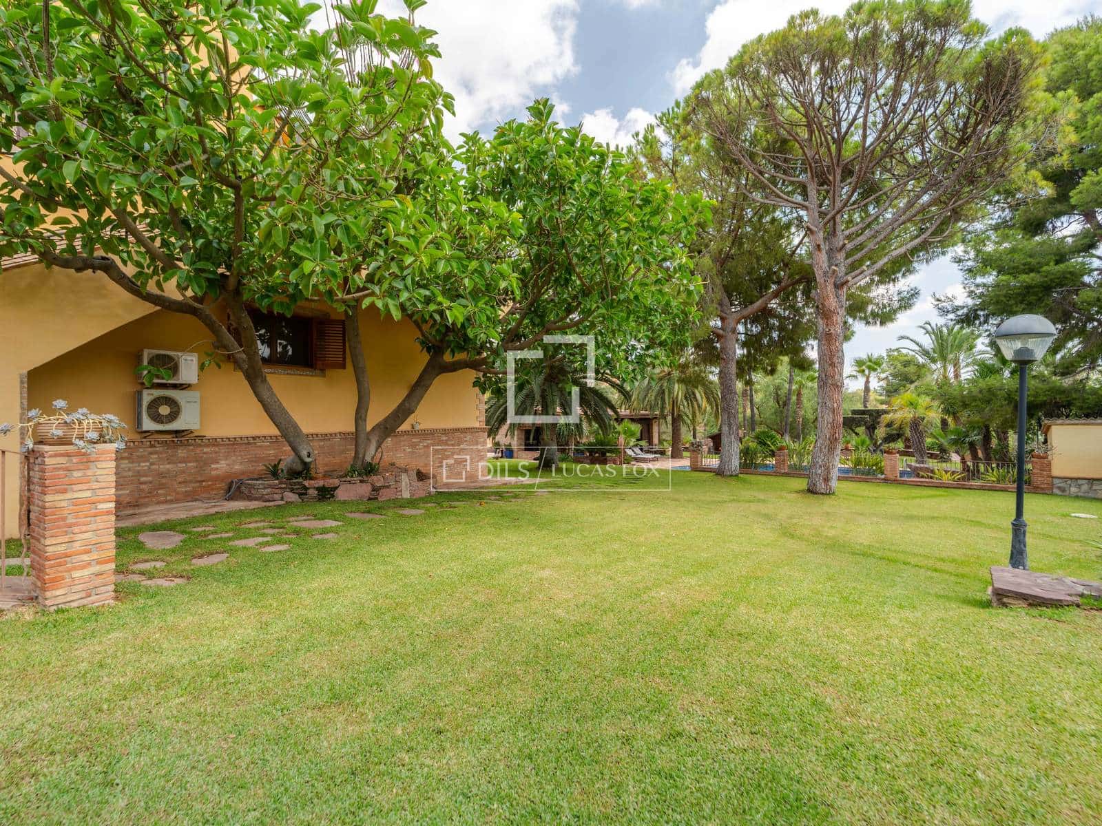 5 soveværelse Villa til salg i Naquera med swimmingpool garage - € 945.000 (Ref: 10035700)