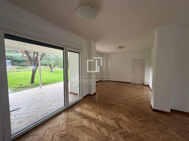 5 makuuhuone Huvila vuokrattavana paikassa Alcobendas - 8 000 € (Ref: 10035778)