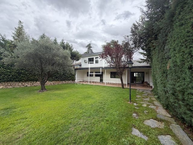 5 makuuhuone Huvila vuokrattavana paikassa Alcobendas - 8 000 € (Ref: 10035778)