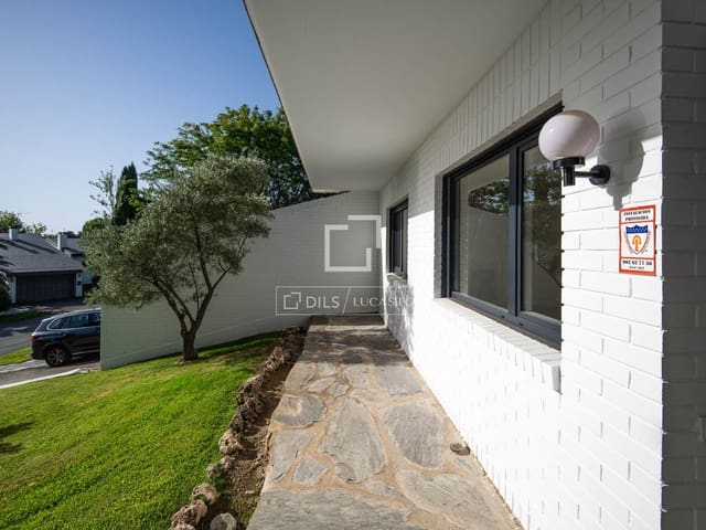 5 Zimmer Villa zu vermieten in Alcobendas mit Pool Garage - 8.000 € (Ref: 10035778)