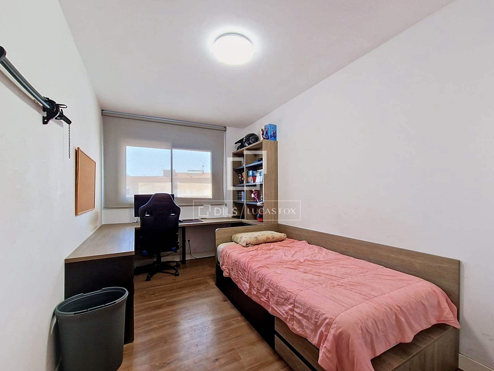 3 quarto Apartamento para venda em Vilanova i la Geltru com piscina garagem - 330 000 € (Ref: 10035779)