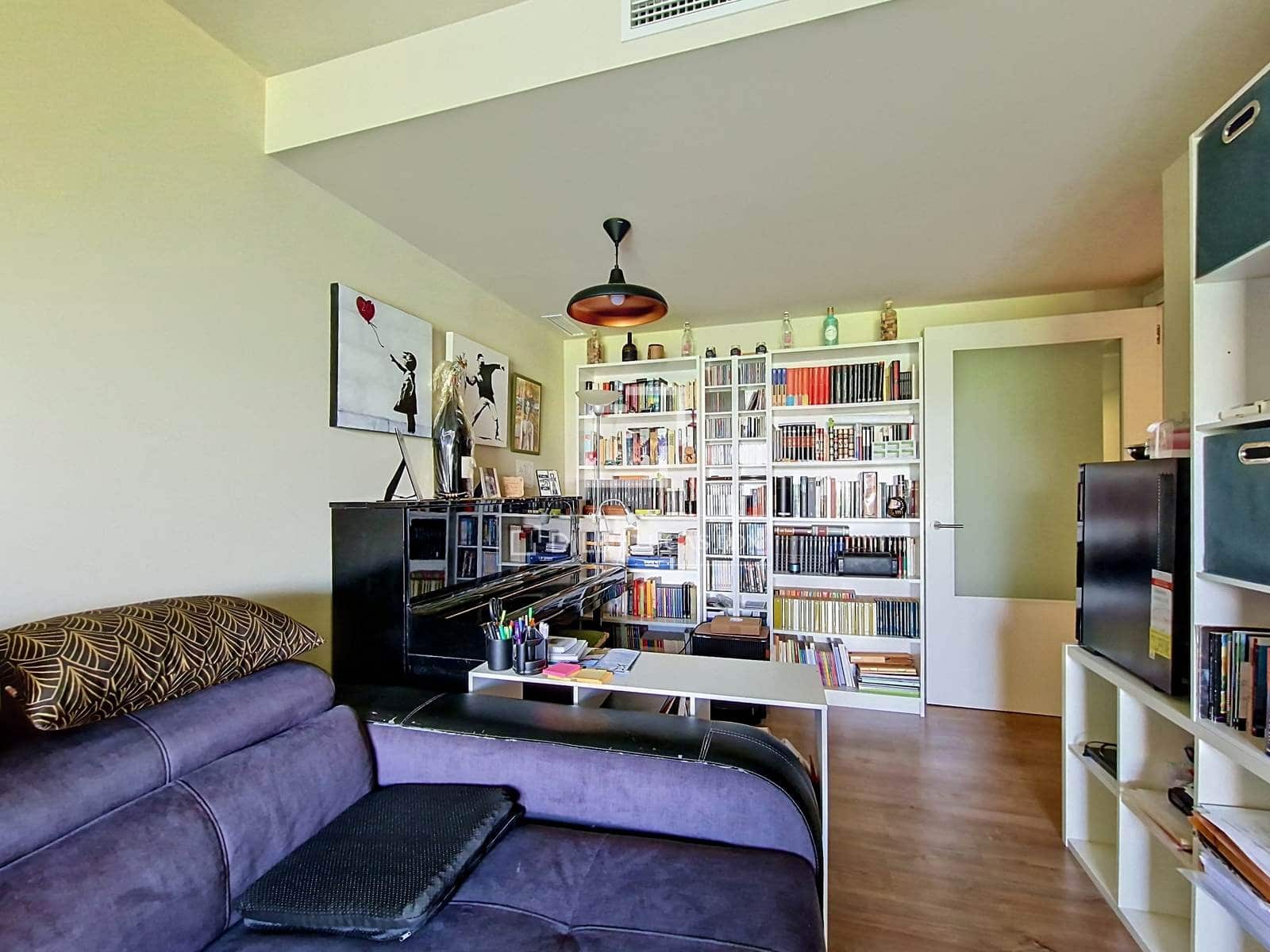 3 quarto Apartamento para venda em Vilanova i la Geltru com piscina garagem - 330 000 € (Ref: 10035779)