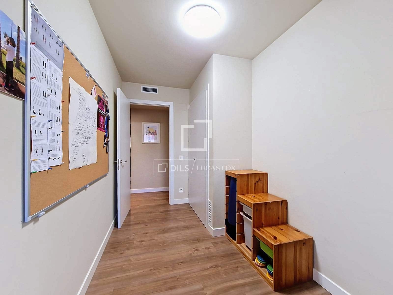 3 quarto Apartamento para venda em Vilanova i la Geltru com piscina garagem - 330 000 € (Ref: 10035779)