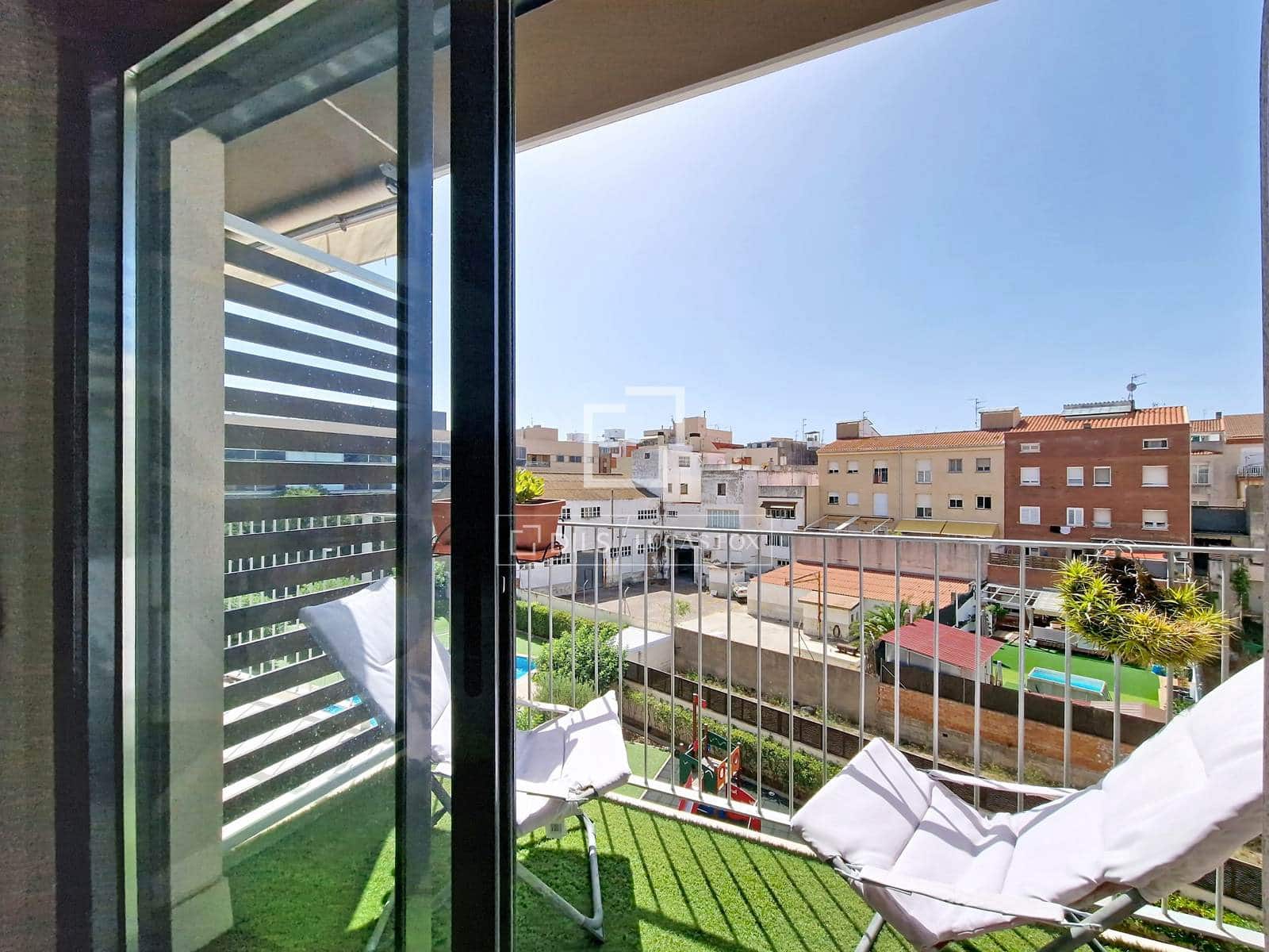 3 quarto Apartamento para venda em Vilanova i la Geltru com piscina garagem - 330 000 € (Ref: 10035779)