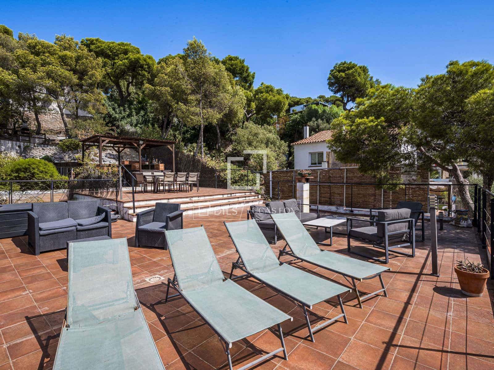 2 bedroom Villa for sale in Castelldefels with garage - € 950,000 (Ref: 10035959)