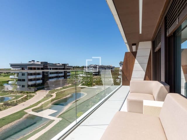 Ático de 3 habitaciones en Pozuelo de Alarcón en venta con piscina garaje - 2.270.000 € (Ref: 10036241)