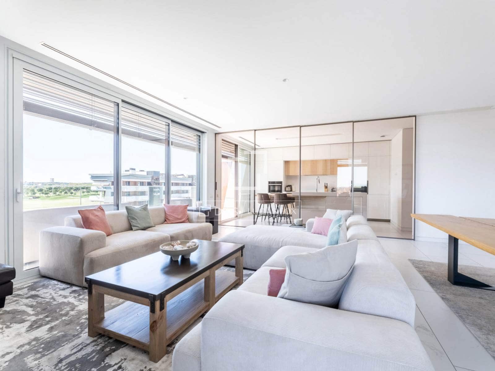 Ático de 3 habitaciones en Pozuelo de Alarcón en venta con piscina garaje - 2.270.000 € (Ref: 10036241)