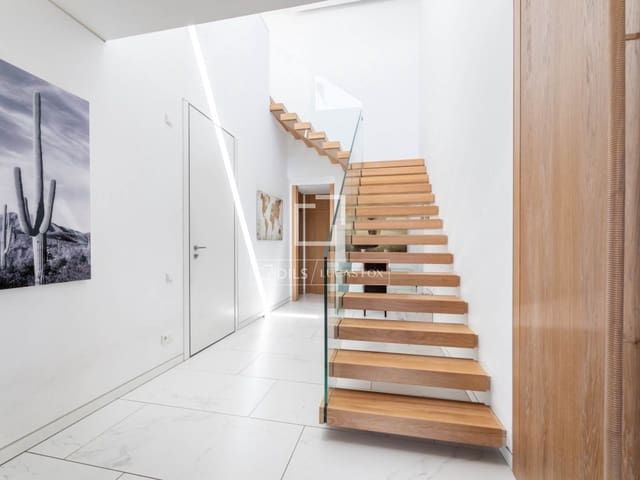 Ático de 3 habitaciones en Pozuelo de Alarcón en venta con piscina garaje - 2.270.000 € (Ref: 10036241)