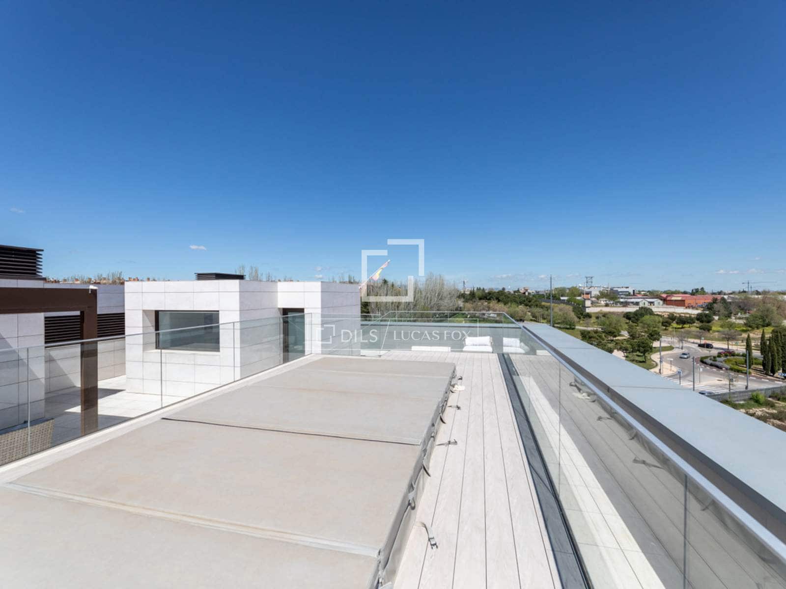 Ático de 3 habitaciones en Pozuelo de Alarcón en venta con piscina garaje - 2.270.000 € (Ref: 10036241)