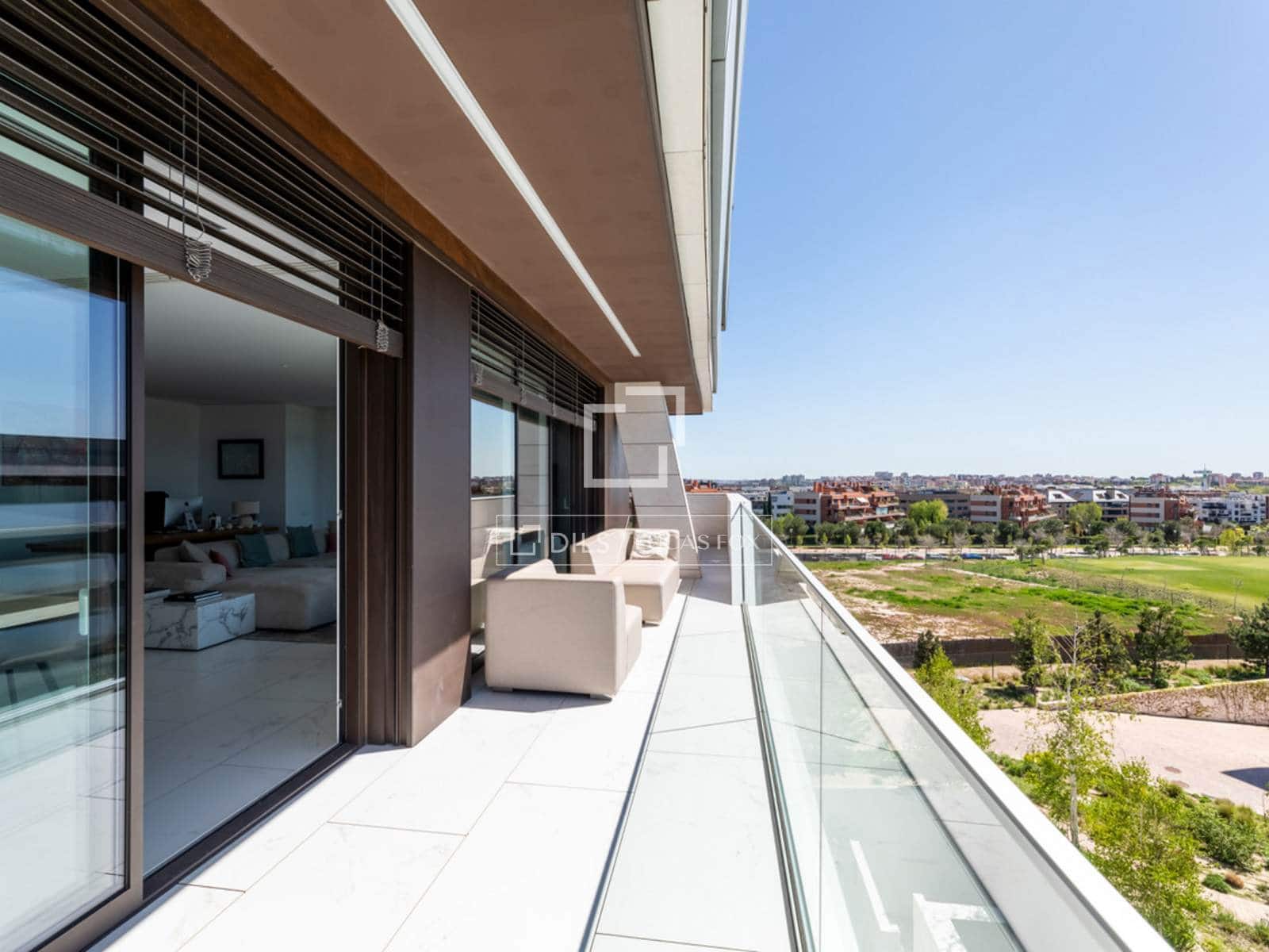 Ático de 3 habitaciones en Pozuelo de Alarcón en venta con piscina garaje - 2.270.000 € (Ref: 10036241)