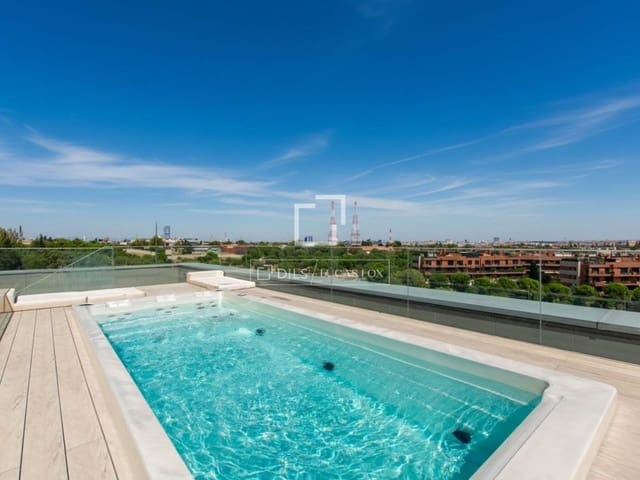 3 bedroom Penthouse for sale in Pozuelo de Alarcón with pool garage - € 2,270,000 (Ref: 10036241)