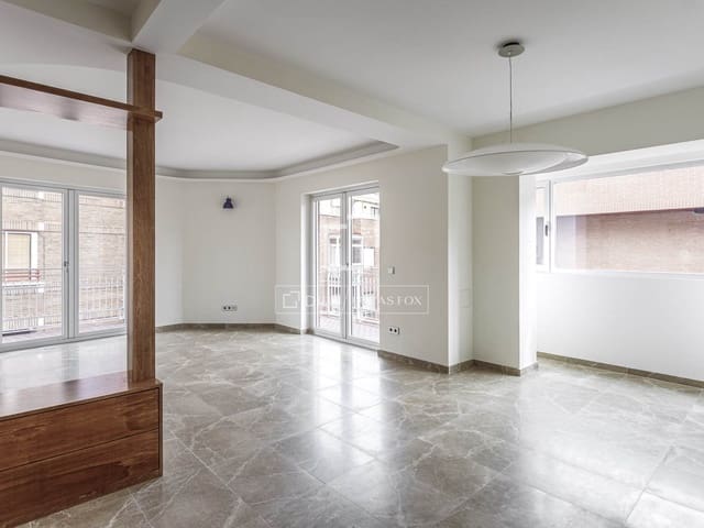 3 makuuhuone Huoneisto vuokrattavana paikassa Fuente del Berro, Madrid kaupunki - 3 500 € (Ref: 10039133)