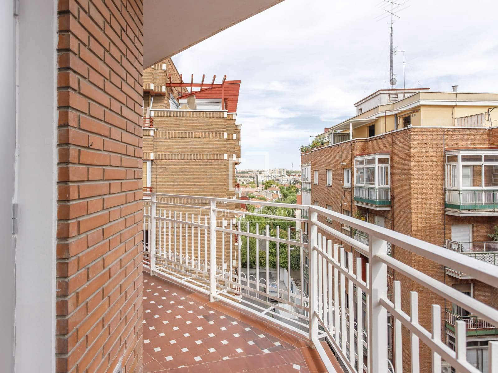 3 makuuhuone Huoneisto vuokrattavana paikassa Madrid kaupunki - 3 500 € (Ref: 10039133)