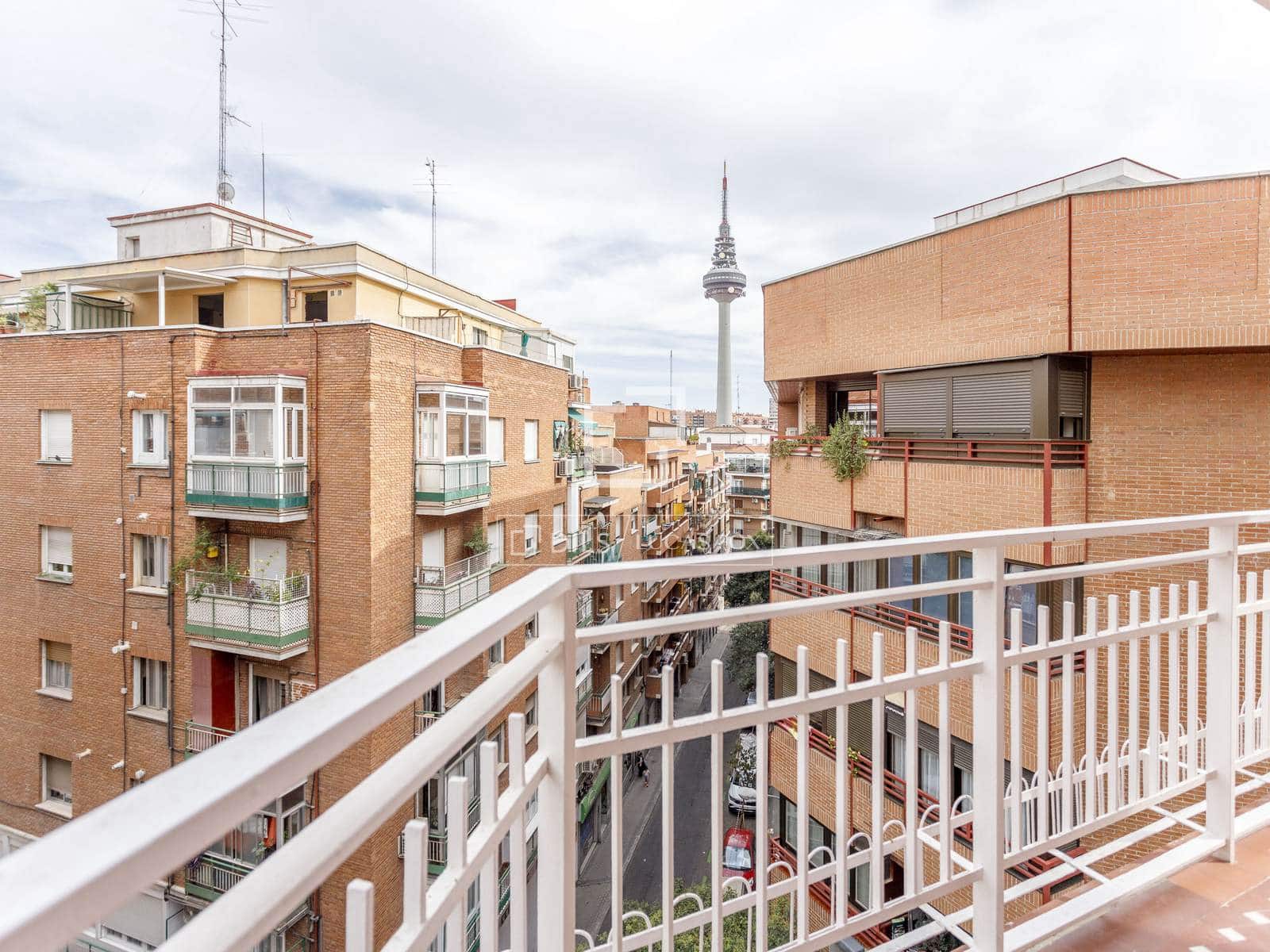 3 makuuhuone Huoneisto vuokrattavana paikassa Madrid kaupunki - 3 500 € (Ref: 10039133)