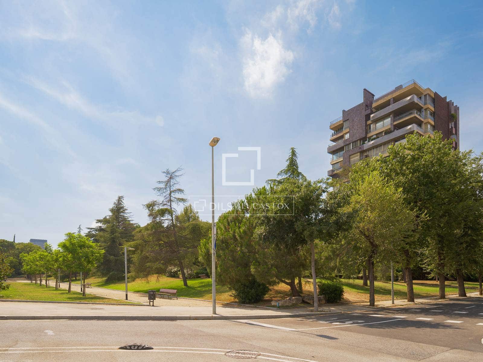 5 sypialnia Apartament na sprzedaż w Miasto Barcelona z basenem garażem - 2 400 000 € (Ref: 10039305)