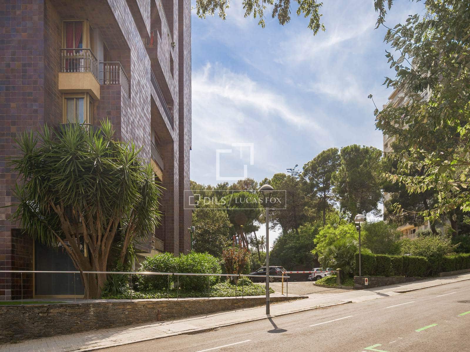 5 sypialnia Apartament na sprzedaż w Miasto Barcelona z basenem garażem - 2 400 000 € (Ref: 10039305)
