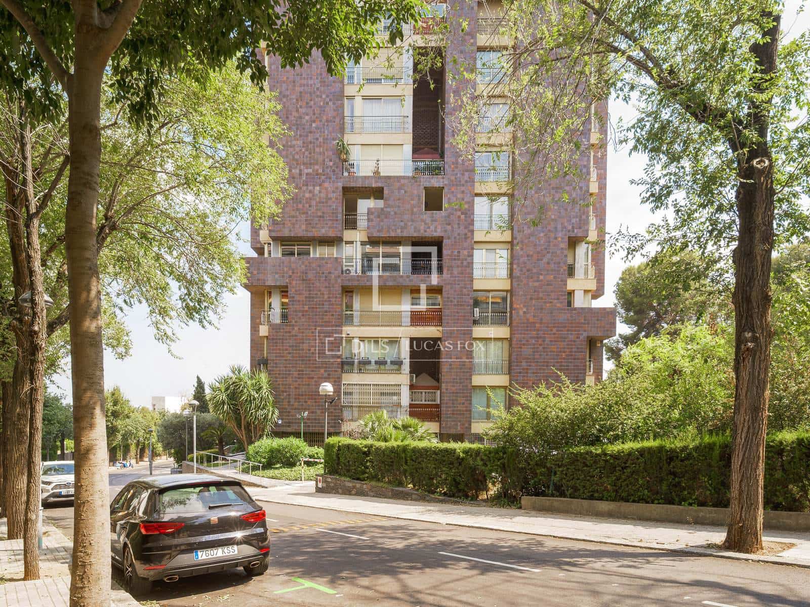 5 sypialnia Apartament na sprzedaż w Miasto Barcelona z basenem garażem - 2 400 000 € (Ref: 10039305)