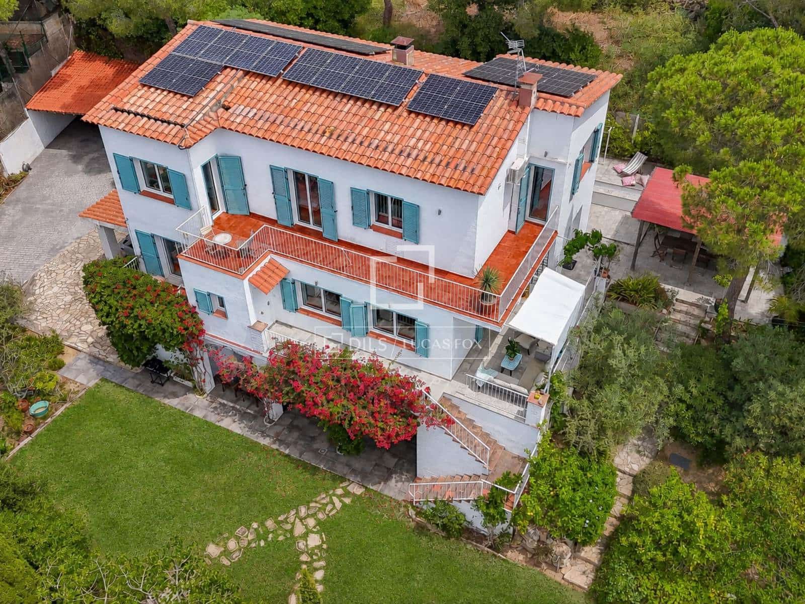 5 quarto Moradia para venda em Cabrils com piscina garagem - 1 420 000 € (Ref: 10041330)