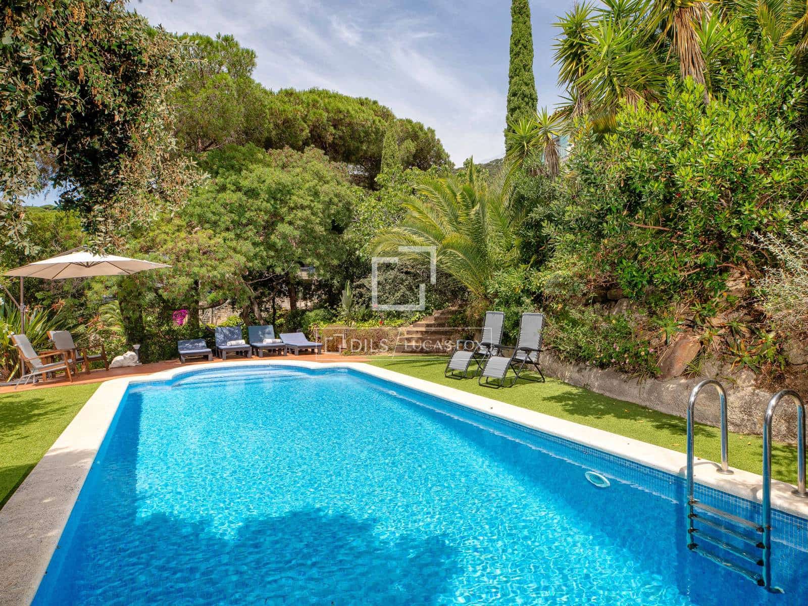 5 quarto Moradia para venda em Cabrils com piscina garagem - 1 420 000 € (Ref: 10041330)