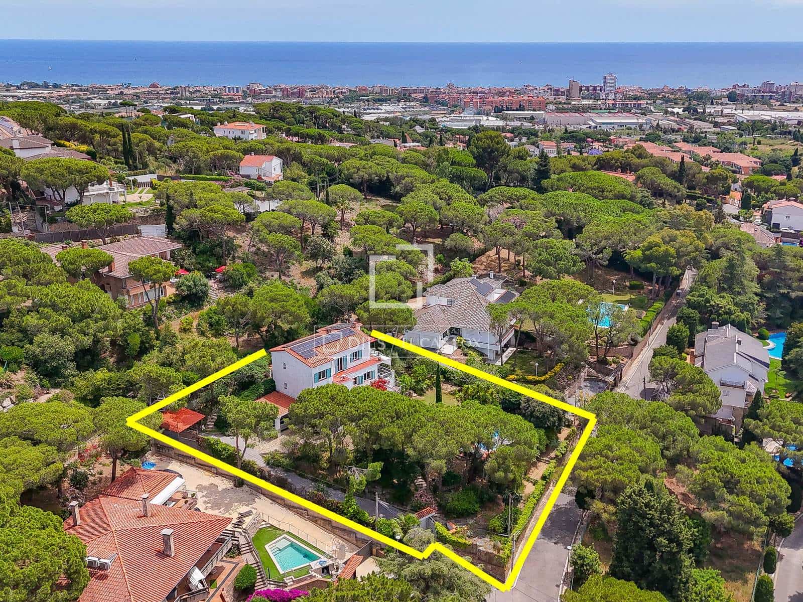 5 quarto Moradia para venda em Cabrils com piscina garagem - 1 420 000 € (Ref: 10041330)