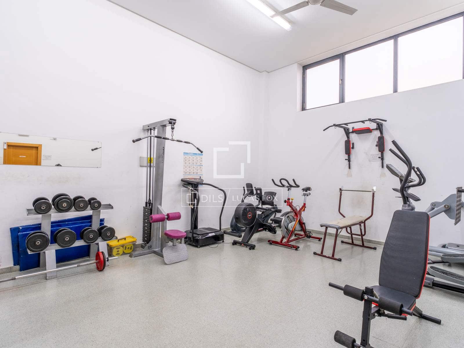 4 chambre Appartement à vendre à Alicante ville avec piscine garage - 1 200 000 € (Ref: 10041828)