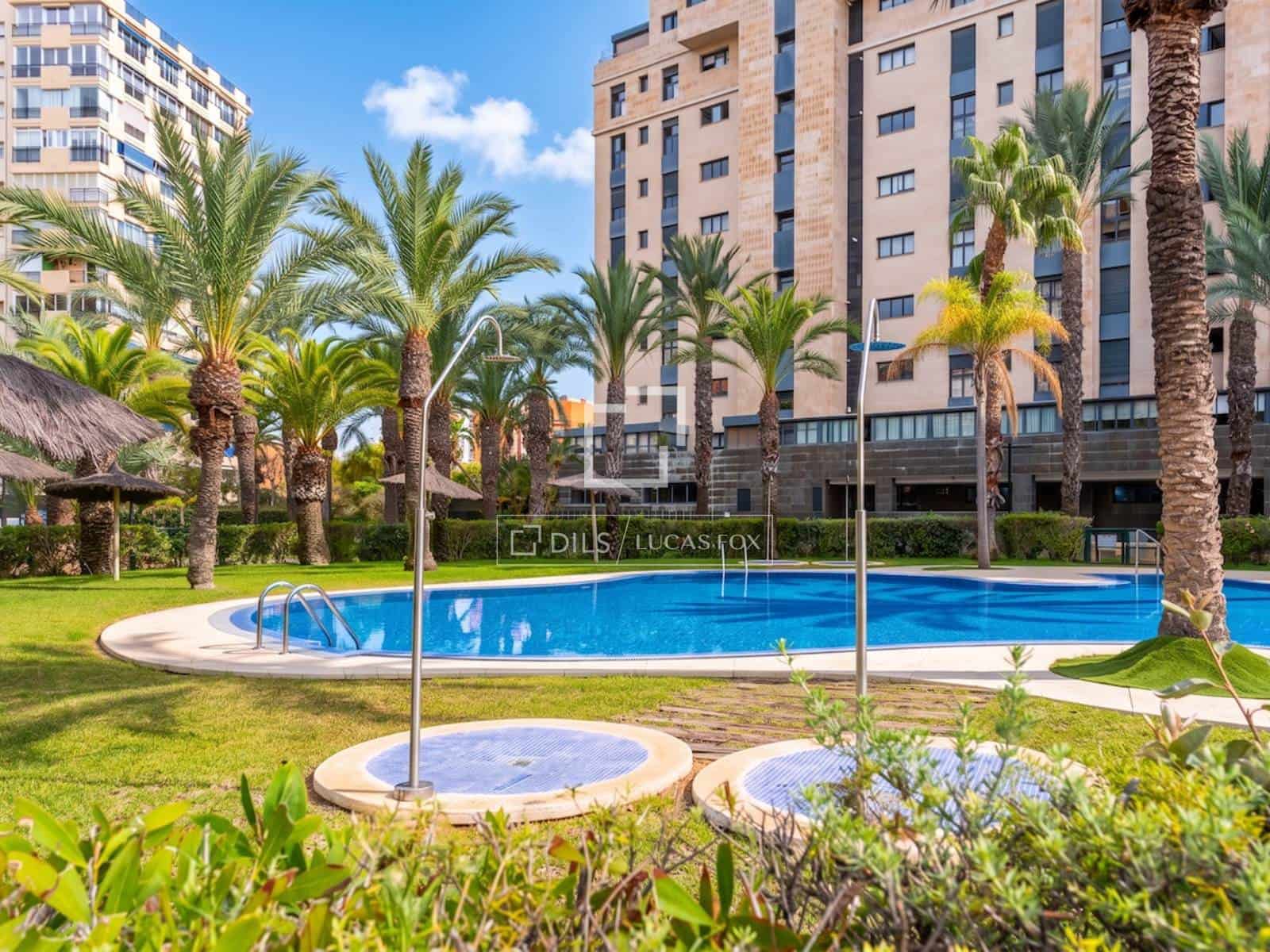 4 chambre Appartement à vendre à Alicante ville avec piscine garage - 1 200 000 € (Ref: 10041828)