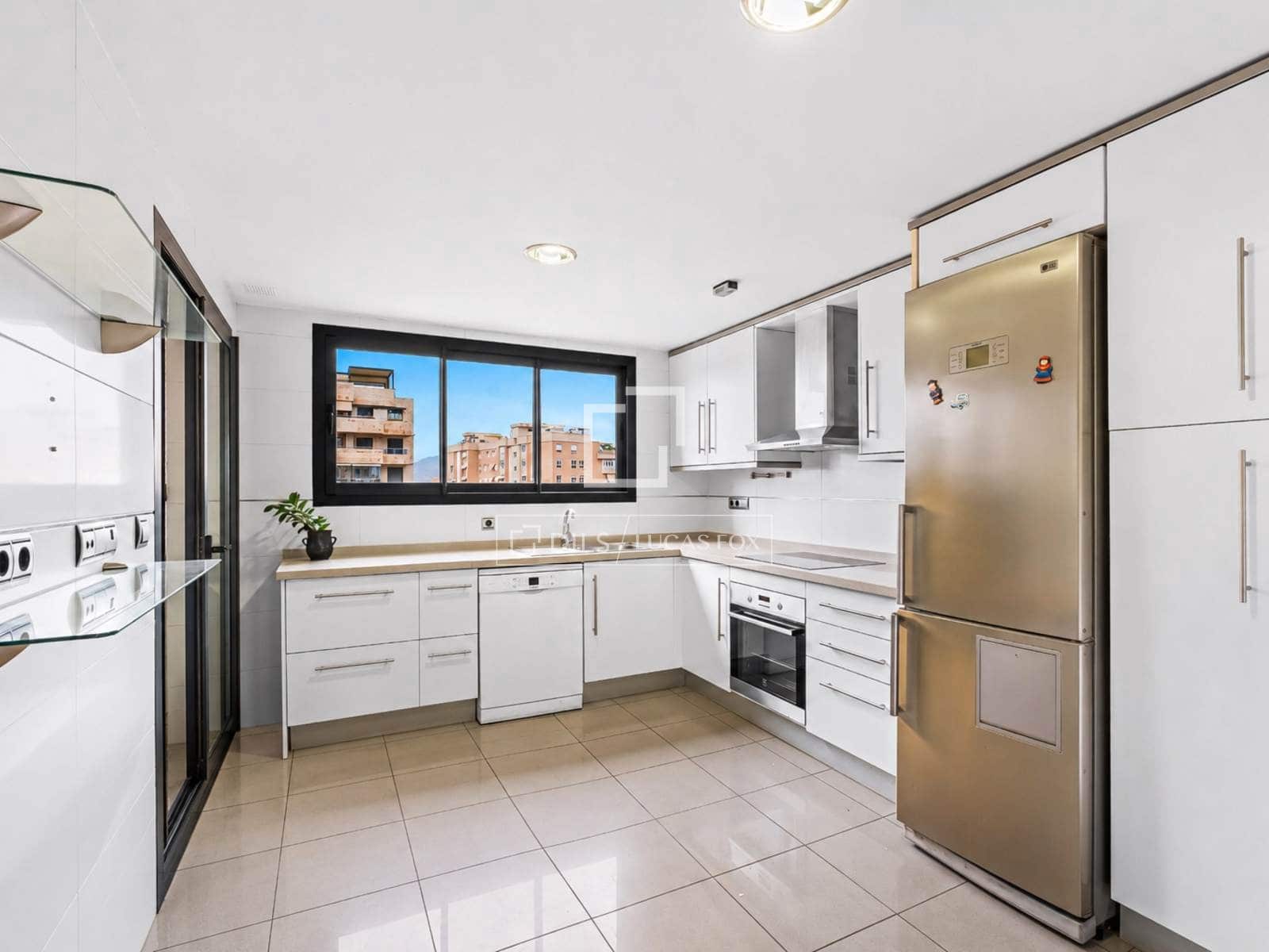 4 chambre Appartement à vendre à Alicante ville avec piscine garage - 1 200 000 € (Ref: 10041828)