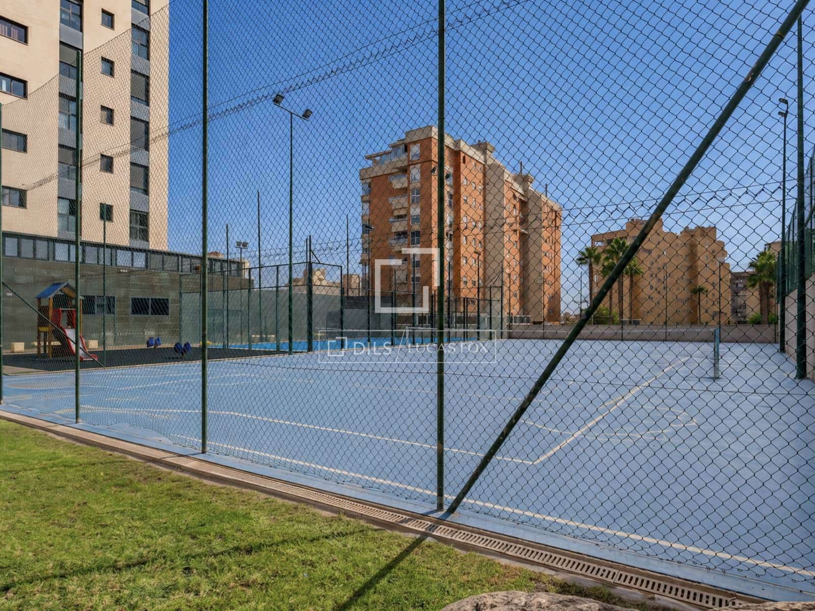 4 chambre Appartement à vendre à Alicante ville avec piscine garage - 1 200 000 € (Ref: 10041828)