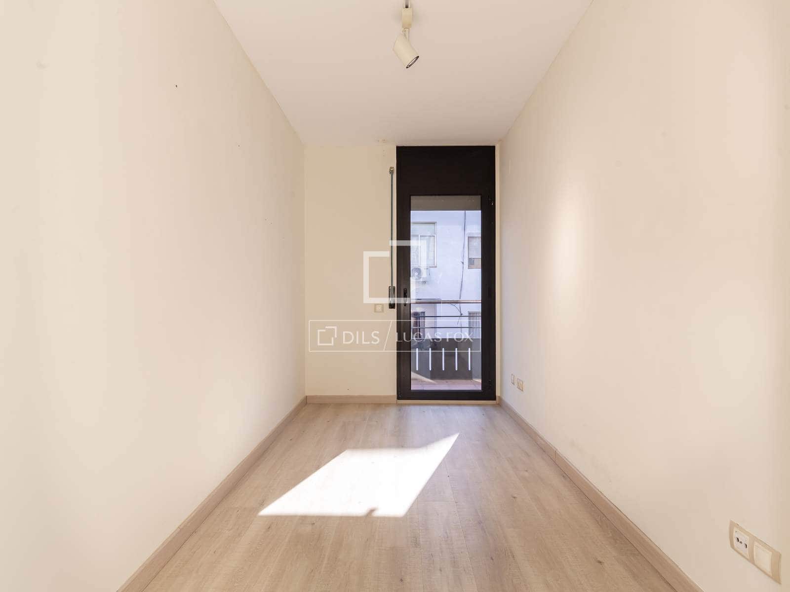 3 bedroom Apartment for sale in Sant Just Desvern with garage - € 540,000 (Ref: 10041971)