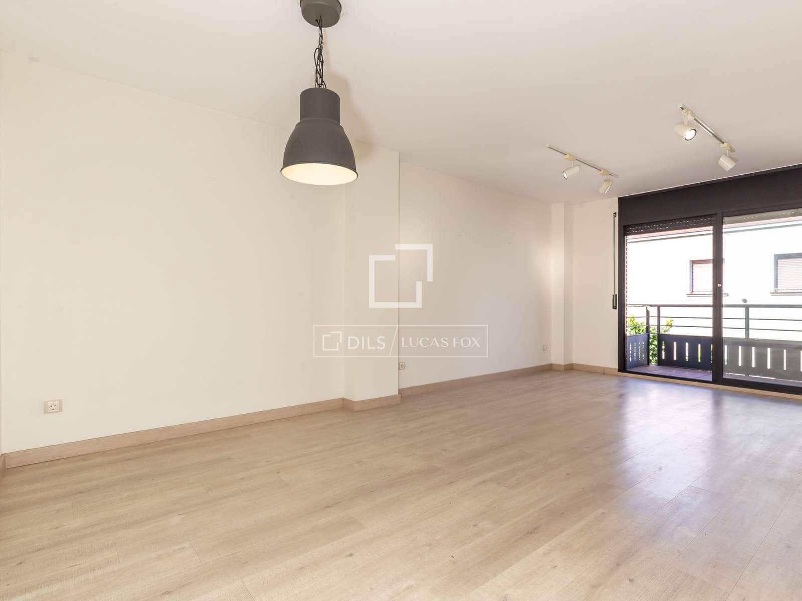 3 bedroom Apartment for sale in Sant Just Desvern with garage - € 540,000 (Ref: 10041971)