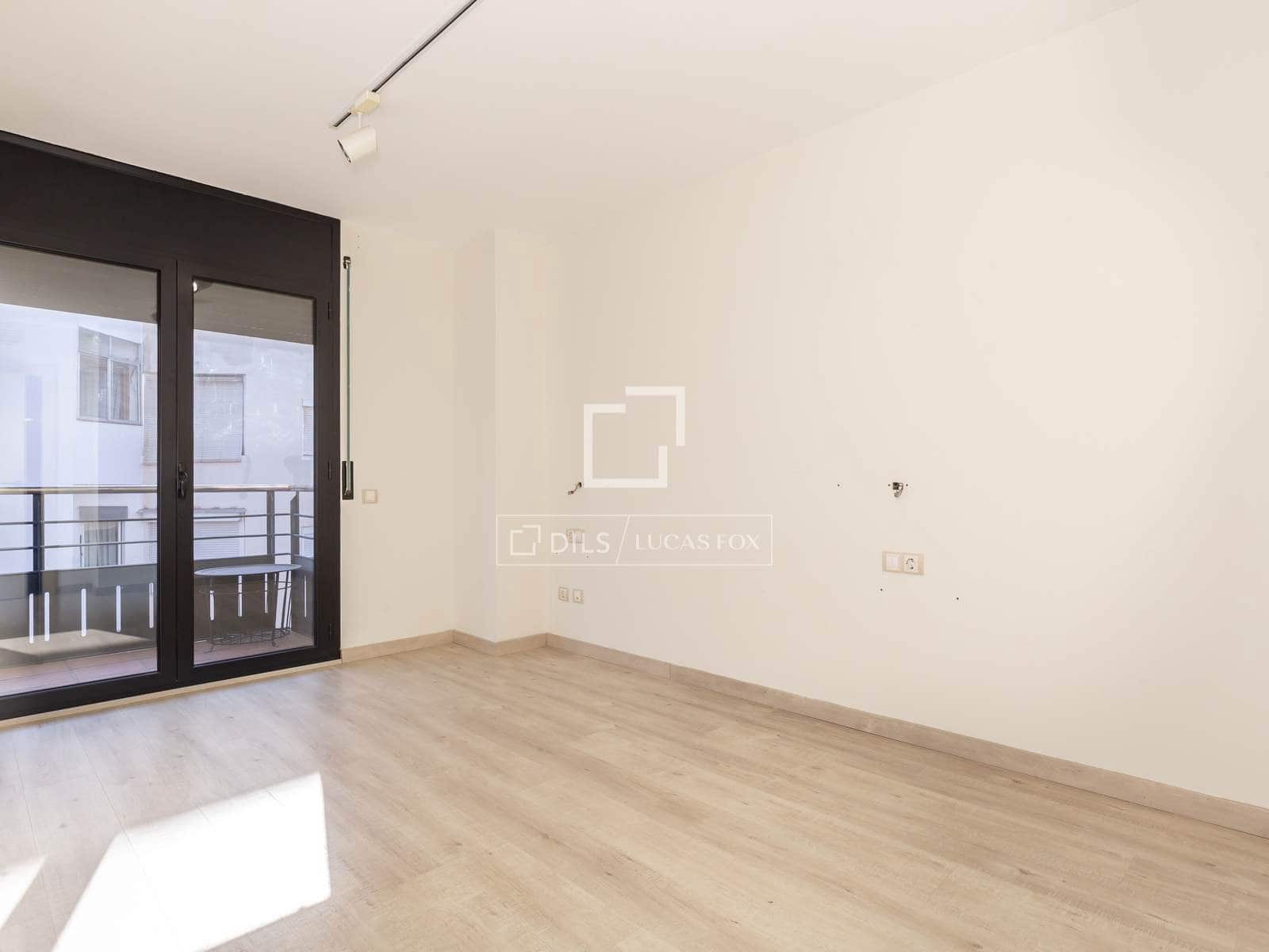 3 bedroom Apartment for sale in Sant Just Desvern with garage - € 540,000 (Ref: 10041971)