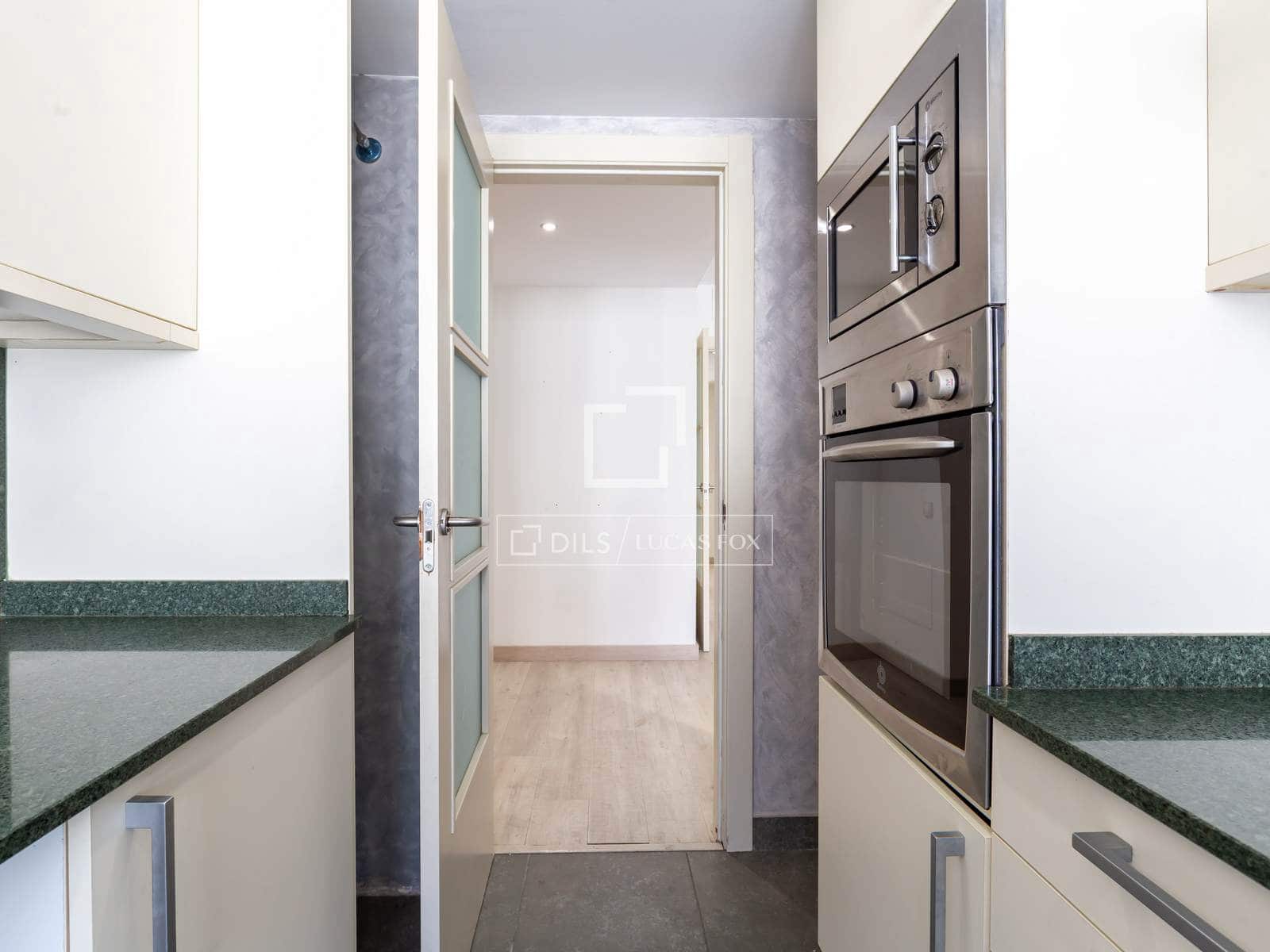 3 bedroom Apartment for sale in Sant Just Desvern with garage - € 540,000 (Ref: 10041971)