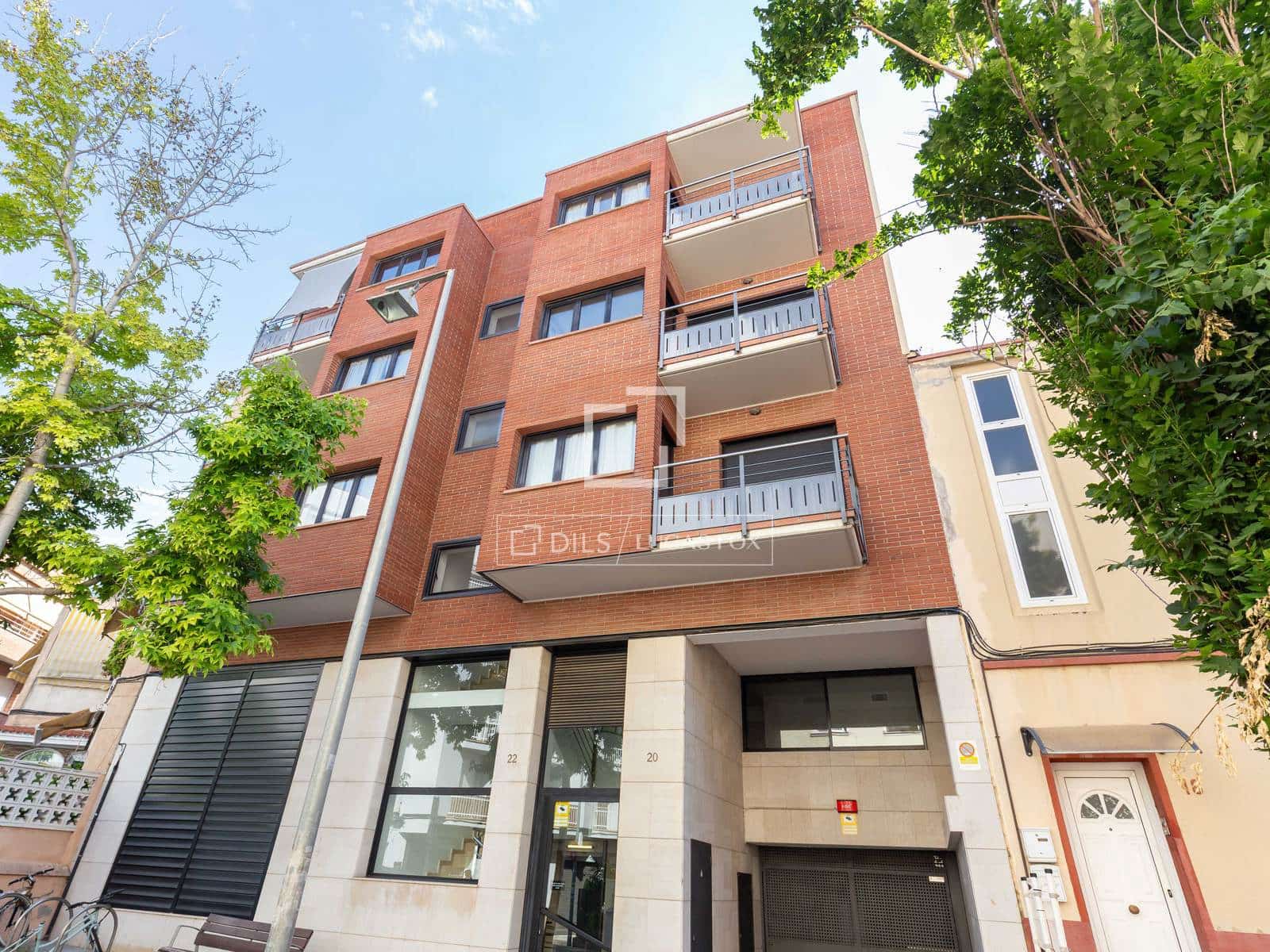 3 bedroom Apartment for sale in Sant Just Desvern with garage - € 540,000 (Ref: 10041971)