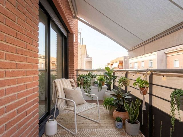 Apartamento de 3 habitaciones en Sant Just Desvern en venta con garaje - 540.000 € (Ref: 10041971)