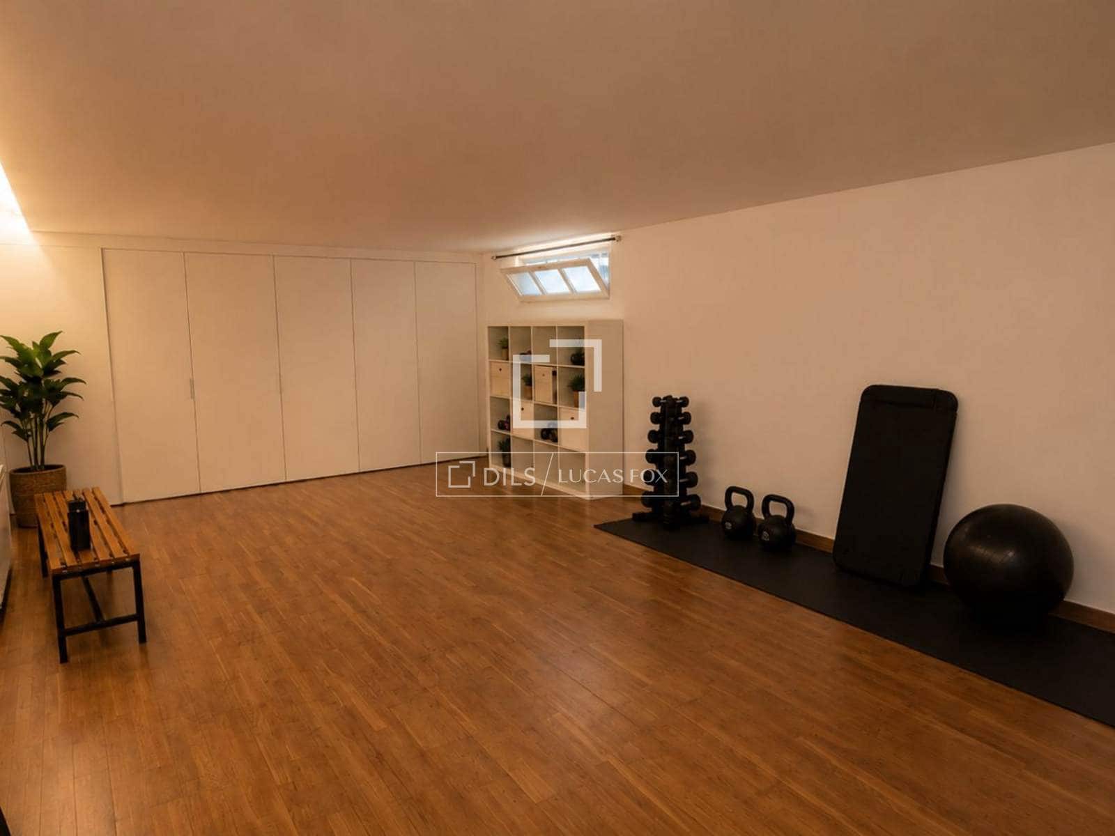 5 bedroom Villa for sale in Esplugues de Llobregat with pool garage - € 1,550,000 (Ref: 10041972)