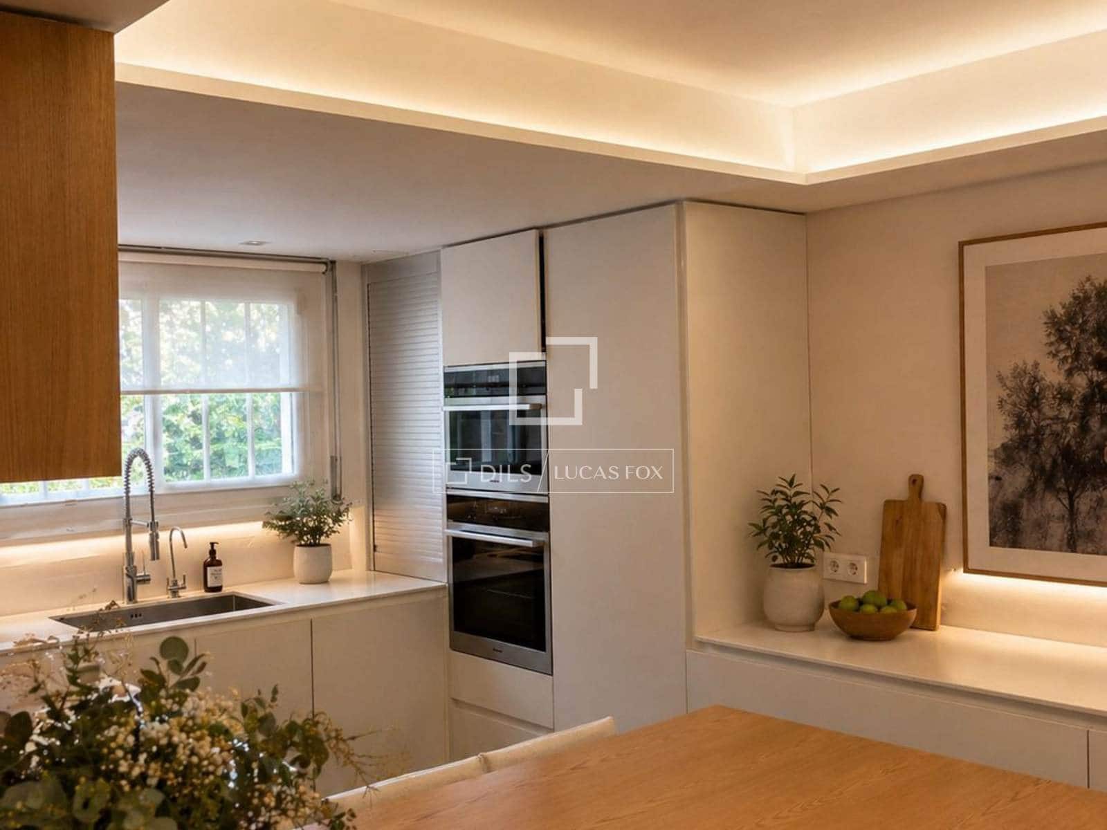 5 bedroom Villa for sale in Esplugues de Llobregat with pool garage - € 1,550,000 (Ref: 10041972)