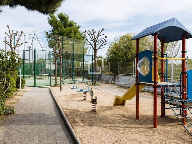 5 soveværelse Villa til salg i Esplugues de Llobregat med swimmingpool garage - € 1.550.000 (Ref: 10041972)