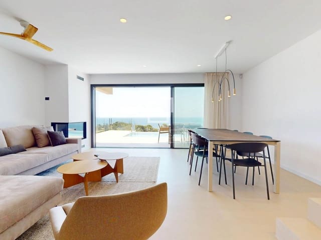 4 bedroom Villa for sale in Tossa de Mar with pool garage - € 1,850,000 (Ref: 10041973)