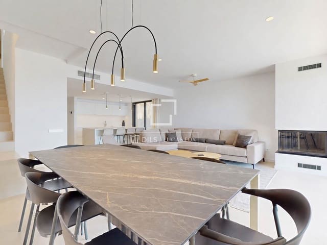 4 bedroom Villa for sale in Tossa de Mar with pool garage - € 1,850,000 (Ref: 10041973)