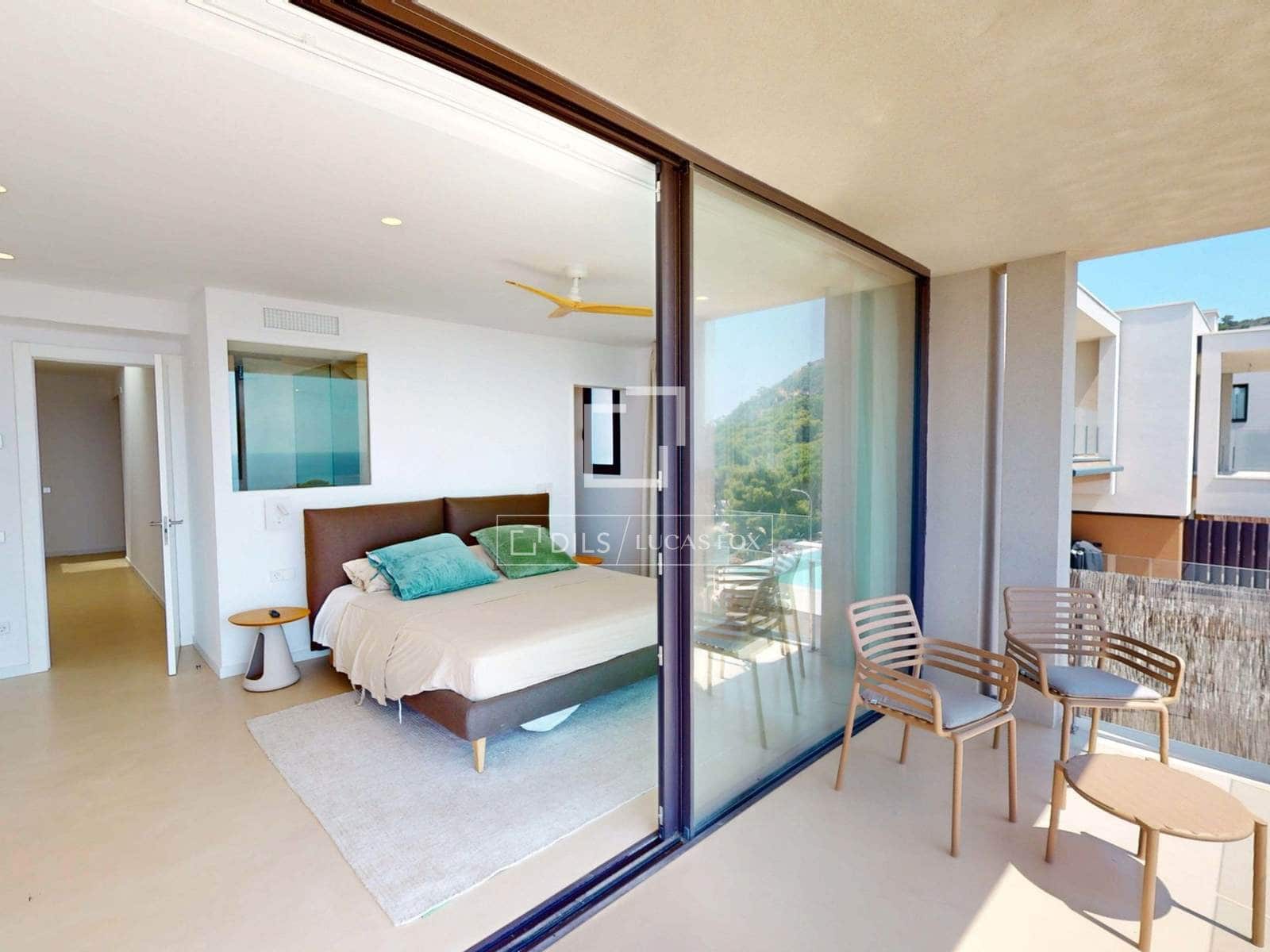4 soverom Villa til salgs i Tossa de Mar med svømmebasseng garasje - € 1 850 000 (Ref: 10041973)