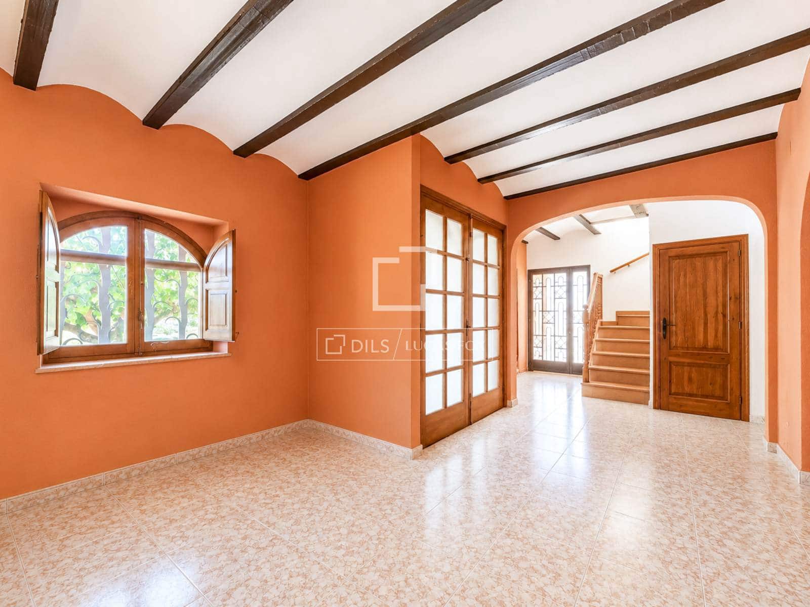4 sovrum Finca/Hus på landet till salu i La Bisbal del Penedes - 790 000 € (Ref: 10042204)