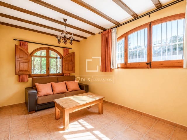 4 sovrum Finca/Hus på landet till salu i La Bisbal del Penedès - 790 000 € (Ref: 10042204)