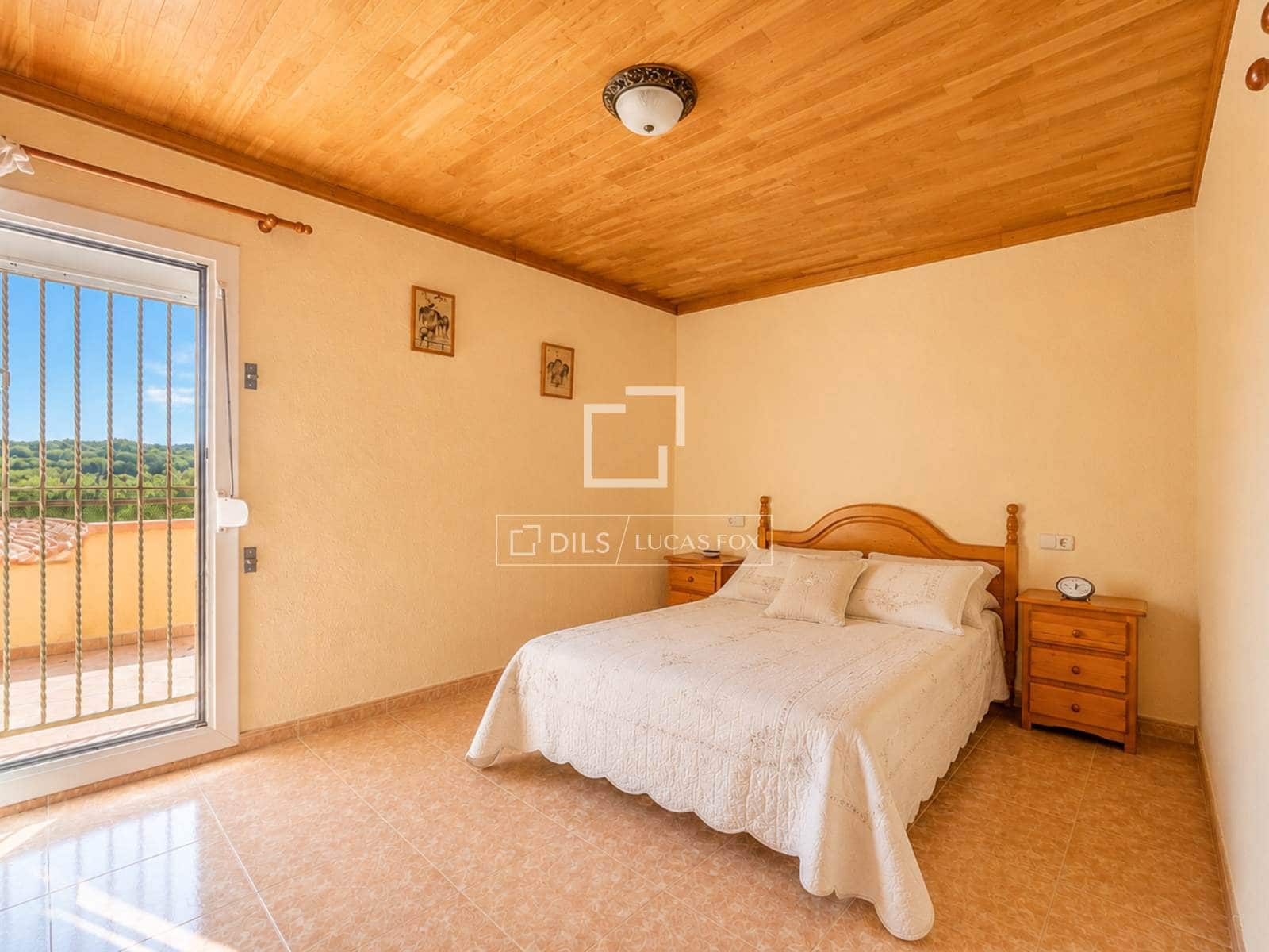 4 sovrum Finca/Hus på landet till salu i La Bisbal del Penedes - 790 000 € (Ref: 10042204)