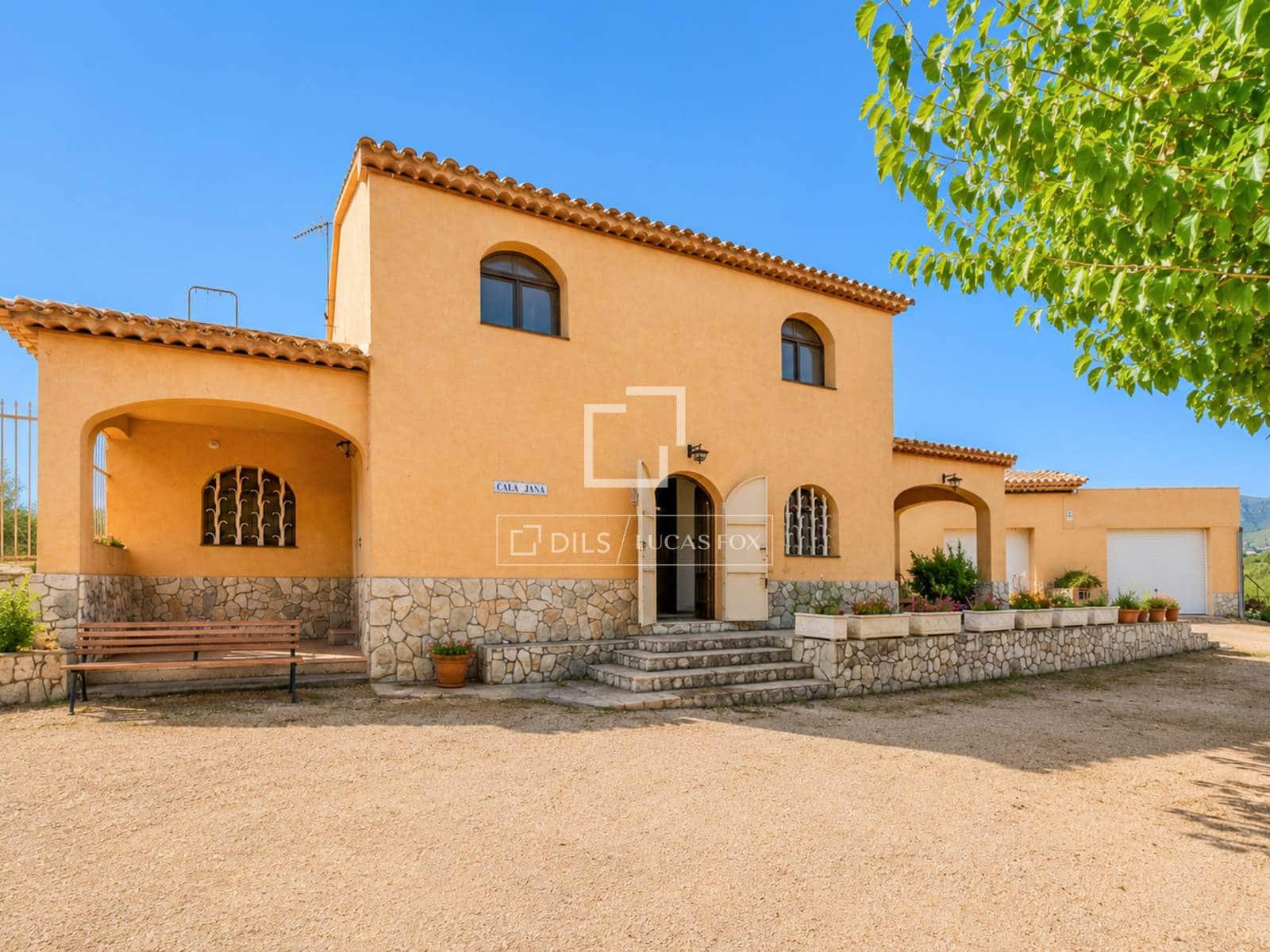 4 sovrum Finca/Hus på landet till salu i La Bisbal del Penedes - 790 000 € (Ref: 10042204)