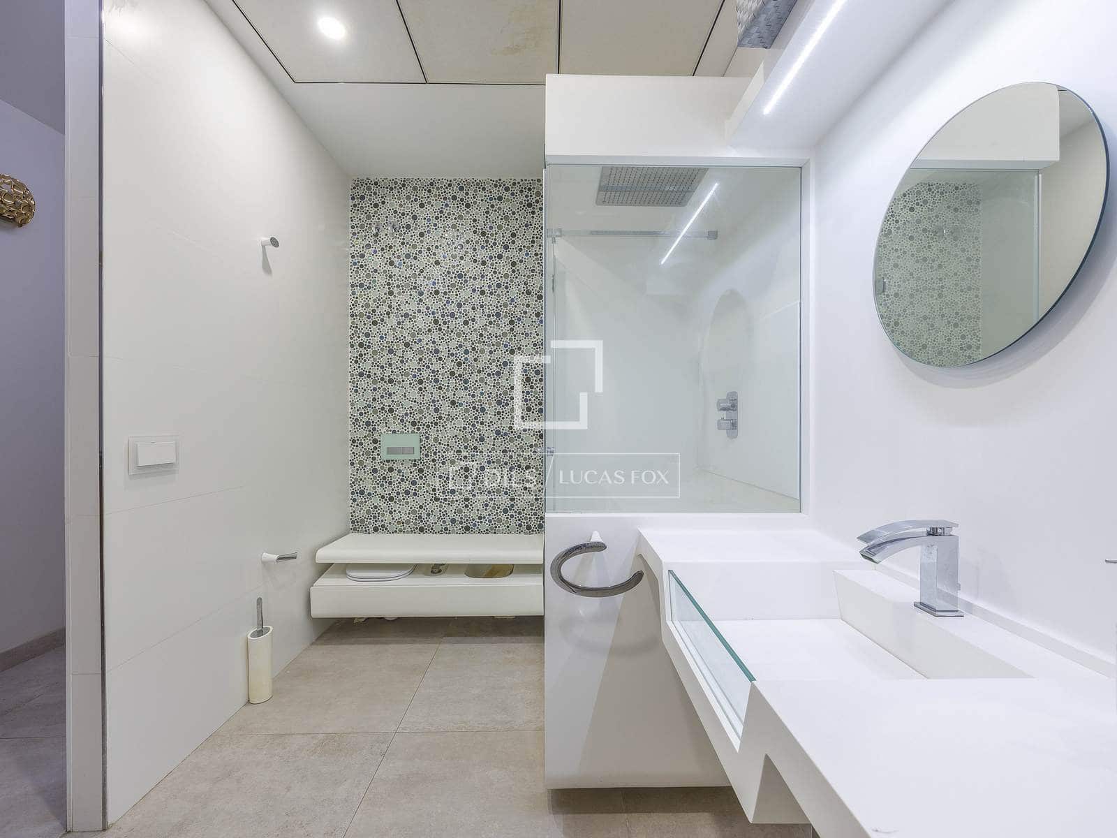 4 slaapkamer Appartement te huur in Valencia stad - € 5.000 (Ref: 10042205)